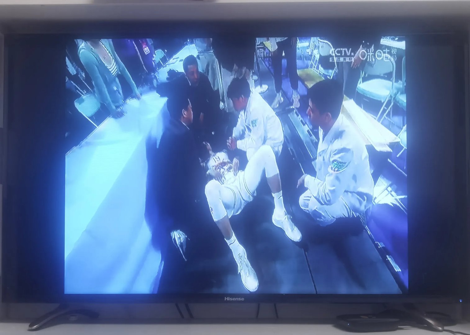 九游-Doinb重返赛场，爆冷首场状态出色，切尔西观众沸腾！上演精彩一战(doinb视频)